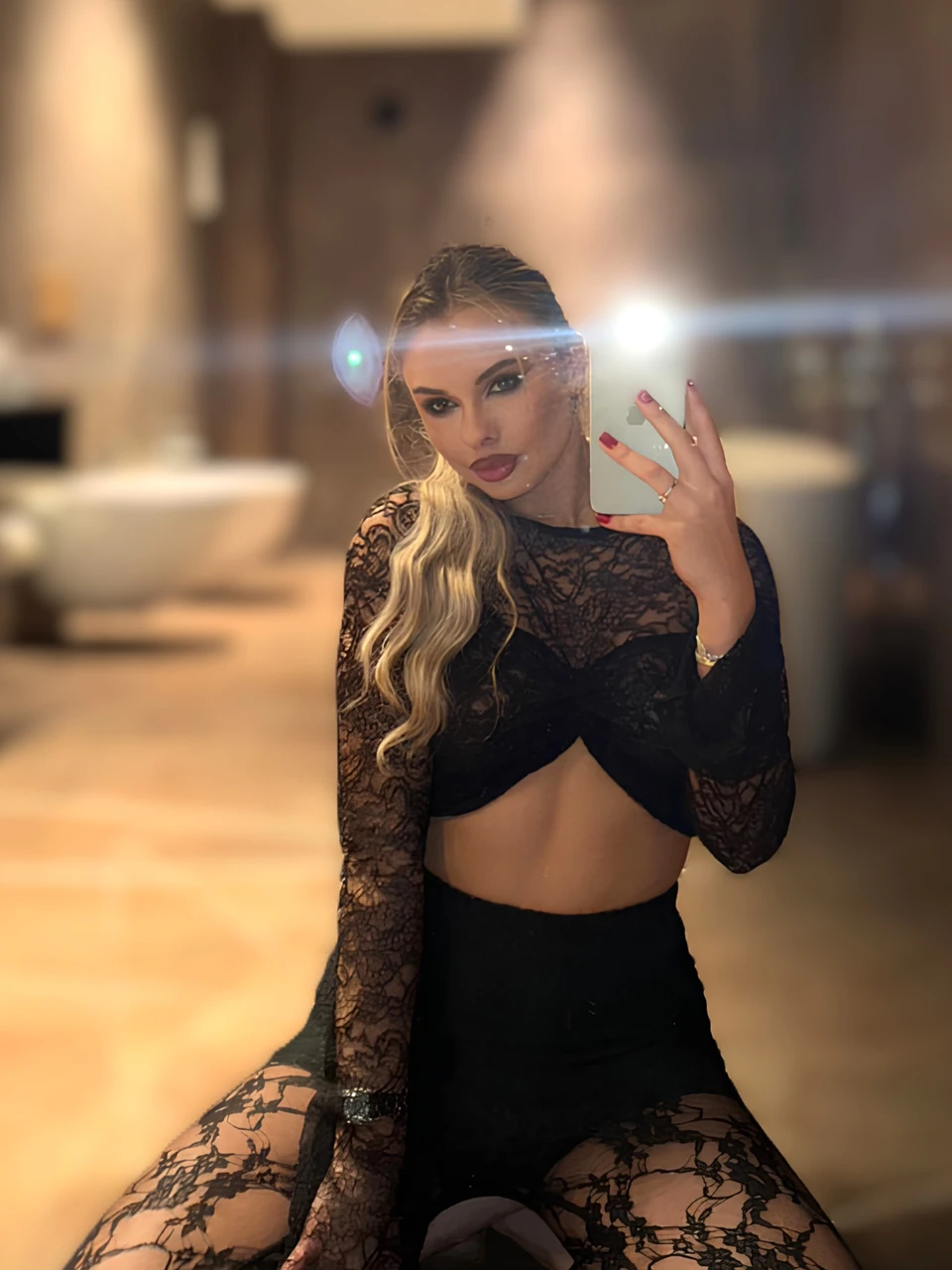 Juliana escort in Dubai